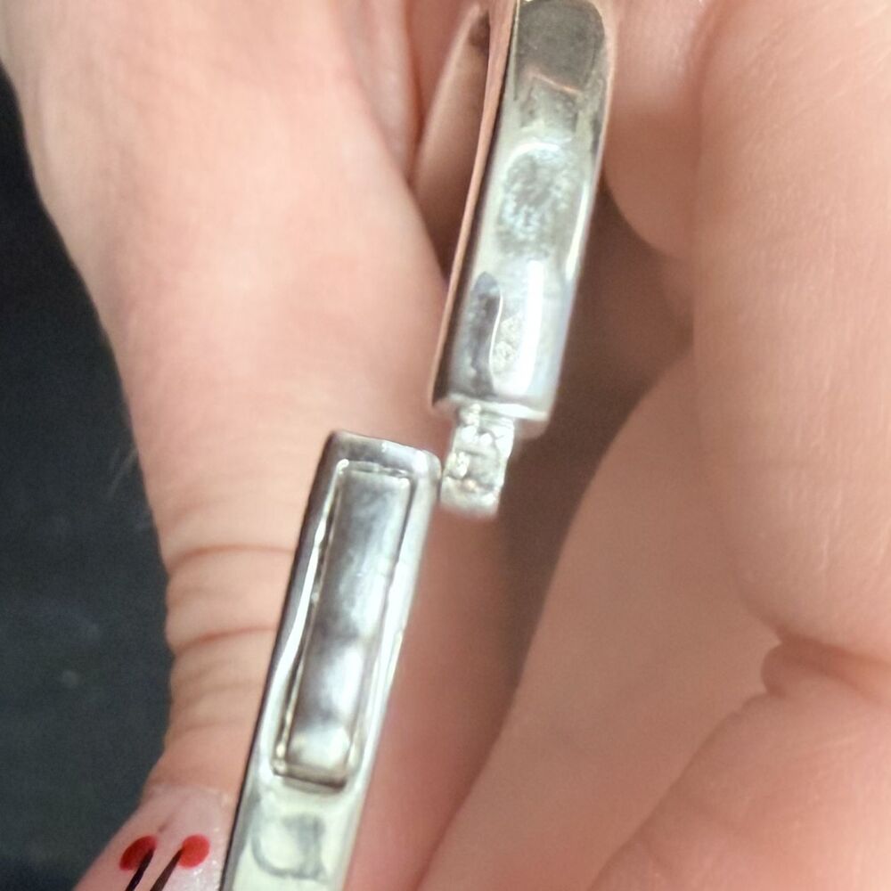 Kendra Scott Zorte Hinged Bangle Bracelet Silver Rhodium Finish - Pre-Owned - Picture 7 of 12